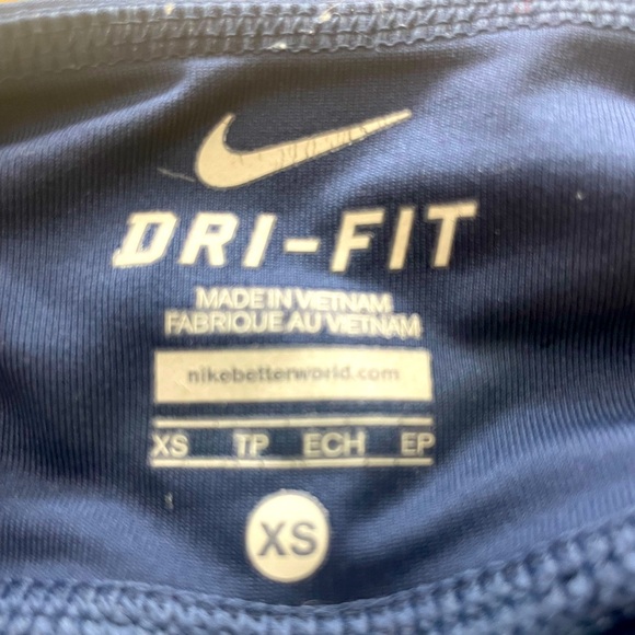 navy nike skort - Picture 4 of 4